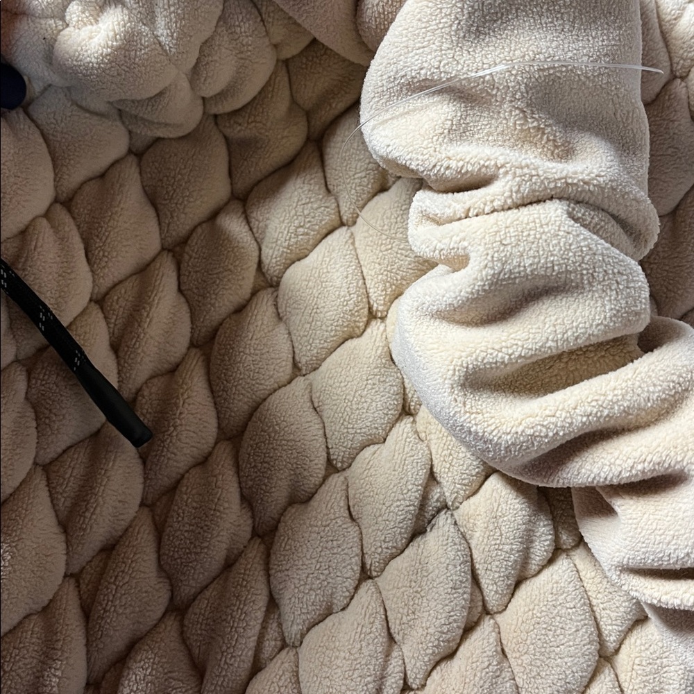 Free People Pucker Up Fleece Elegant Cream Quilted Shoulder Bag New - Picture 6 of 6